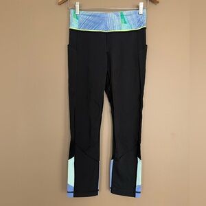 {Lululemon} Pace Rival Crop Leggings in Wind Chill White Lullaby / Ray - Size 4